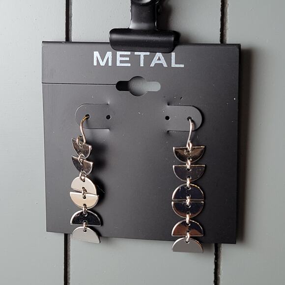 Silver Tone Geometric Dangle Earrings, New, Kohl's Casual Panel 5 - Picture 3 of 4